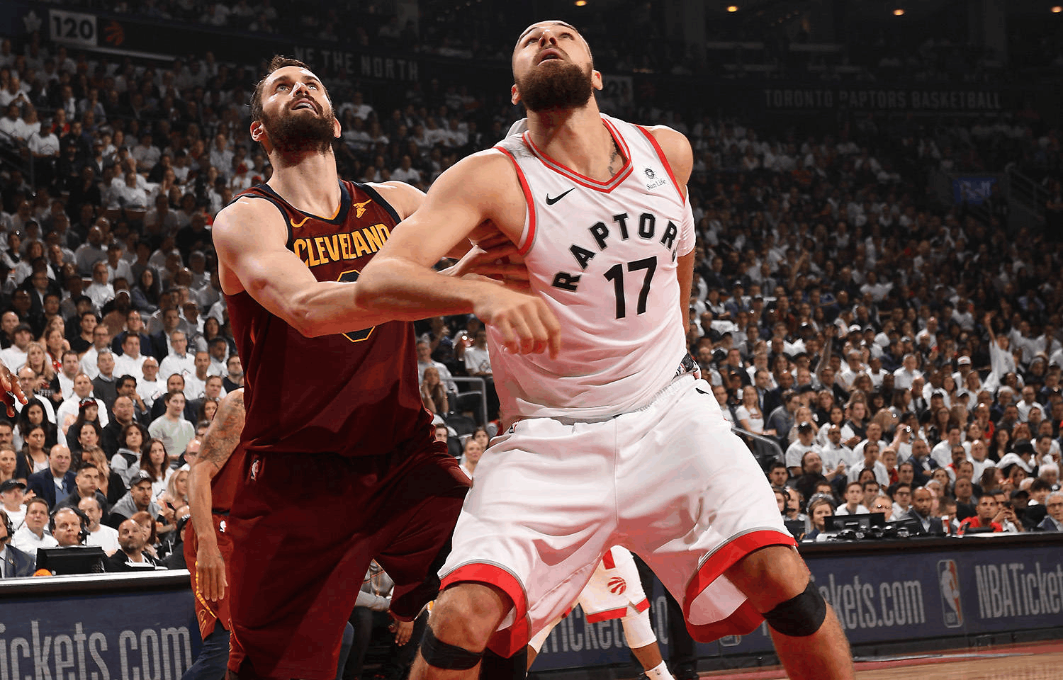 猛龙豪取骑士,取得关键胜利 猛龙豪取骑士,取得关键胜利