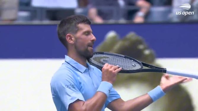 西班牙网球队翻盘德国网球队,德约科维奇统治全场的简单介绍 西班牙网球队翻盘德国网球队,德约科维奇统治全场的简单介绍