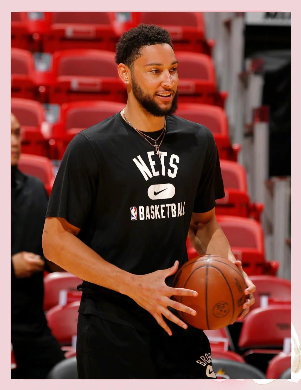 关于加拿大男篮险胜日本男篮，西蒙斯高光表现的信息