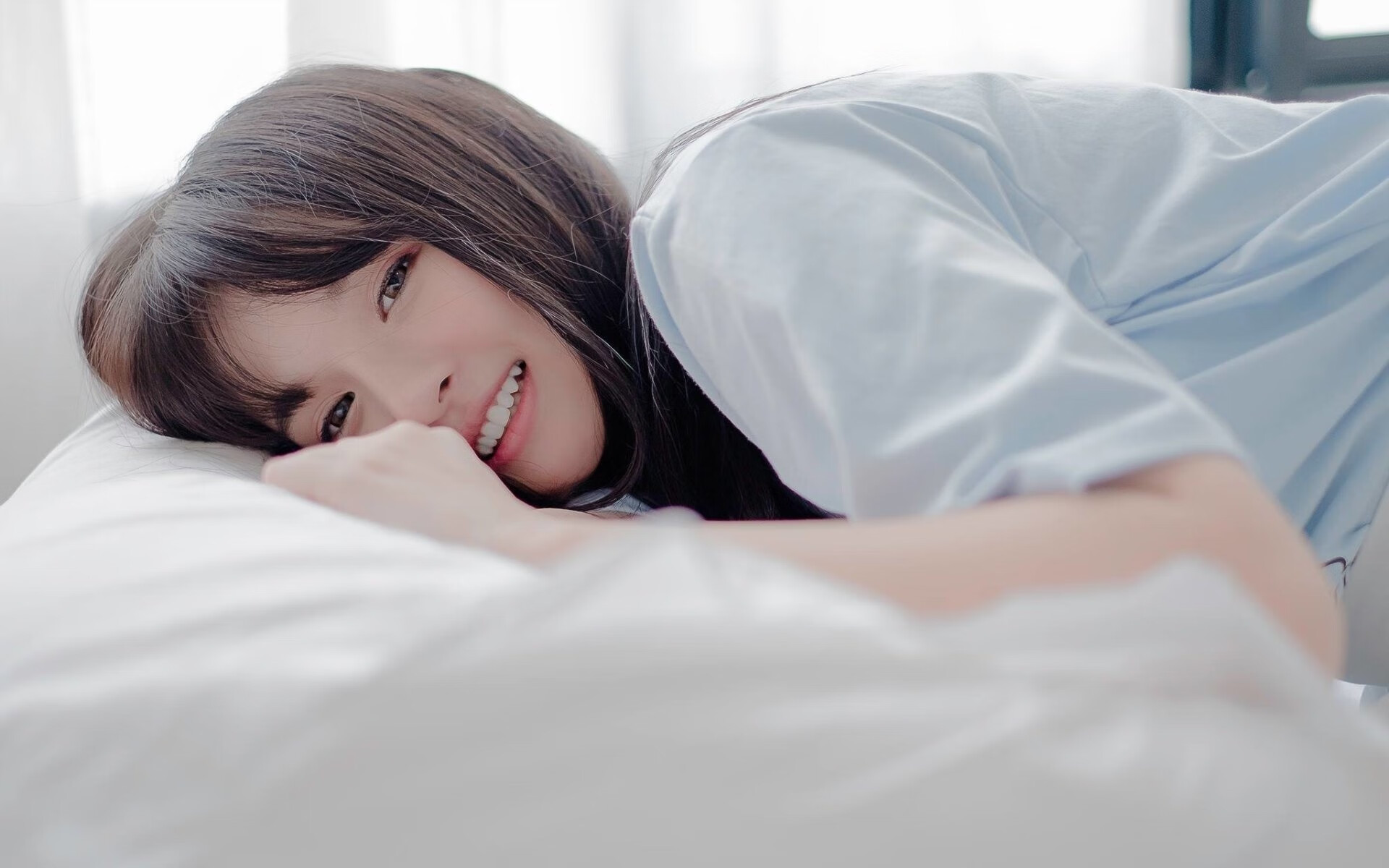 黎明破晓前，奥亚尔萨瓦尔在美加之夜加冕无争议之王