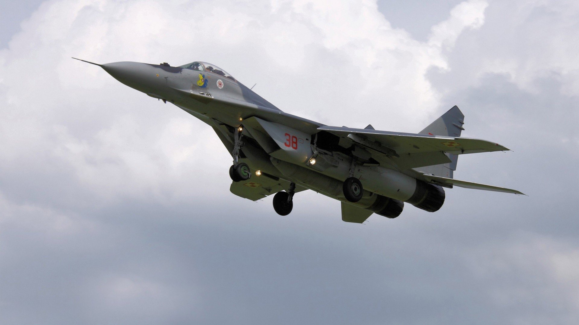 足球巨兽与天才的独舞，巴西碾压下，久保建英何以照亮全场？