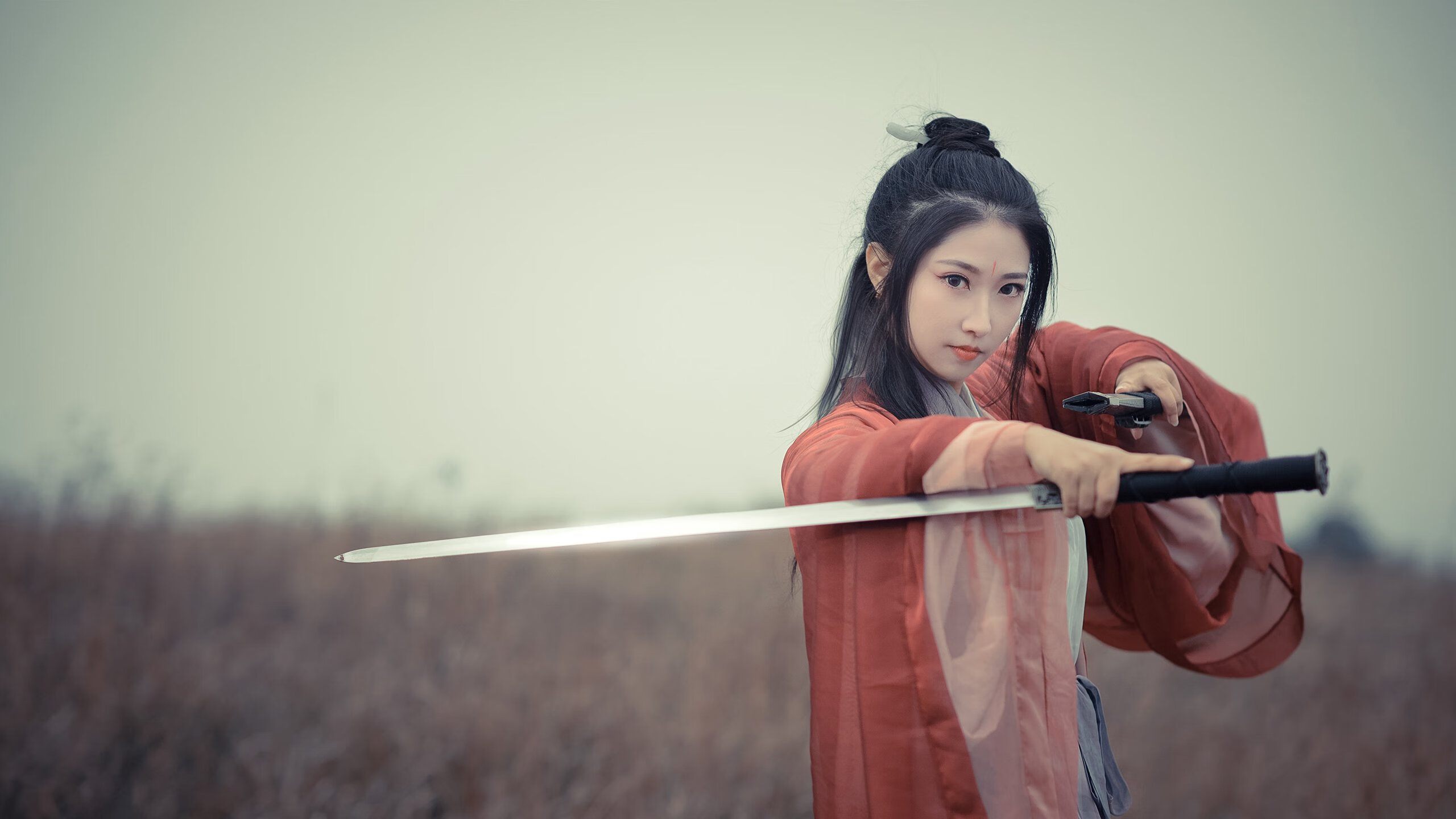 极速与突围，拉斯维加斯赛道硝烟中的篮球寓言