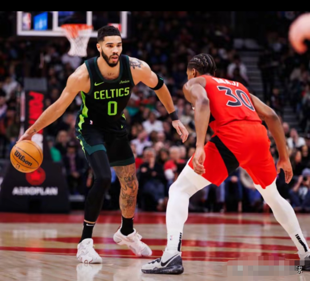 雷霆对阵凯尔特人，利拉德防守端锁死对手